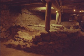 Archaeological dig, Notre-Dame-de-Bon-Secours chapel,1998.
