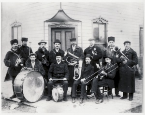 Whitewood Brass Band, around 1890. Count de Soras (cornet), Mr de Wolff (clarinet), Count de Jumilhac (small bugle) and Count de Langle (drum) can be seen in the photograph.