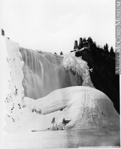 La chute Montmorency en hiver, QC, 1866