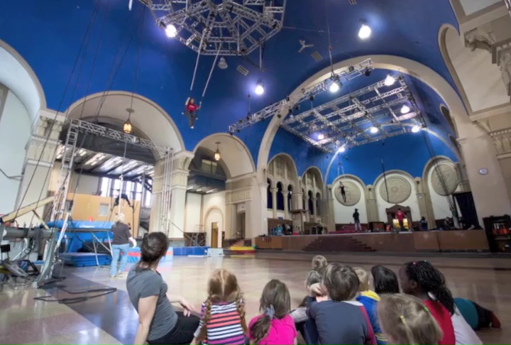 Étudiants de l'École nationale de cirque, Montréal, 2011